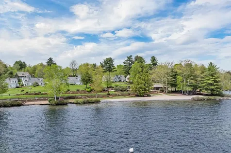 7 Croft Way Laconia NH 03246