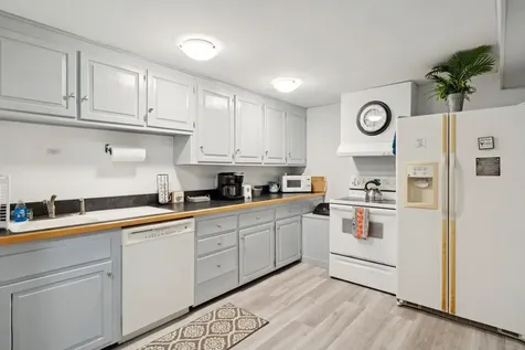 39 Briar Hill Road Bristol NH 03222