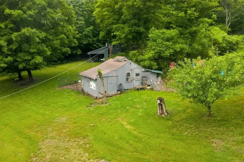 39 Briar Hill Road Bristol NH 03222