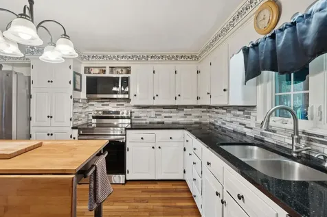 39 Briar Hill Road Bristol NH 03222