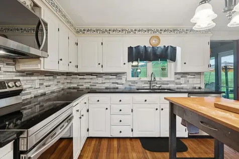 39 Briar Hill Road Bristol NH 03222