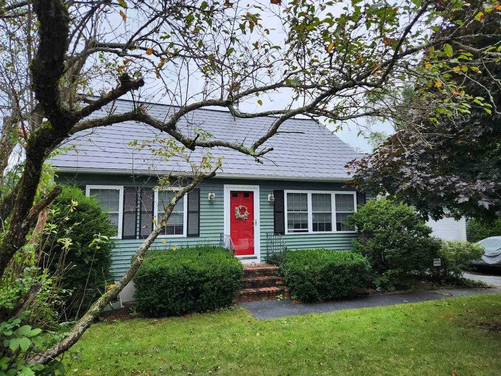 255 Mccarthy Street Manchester NH 03104