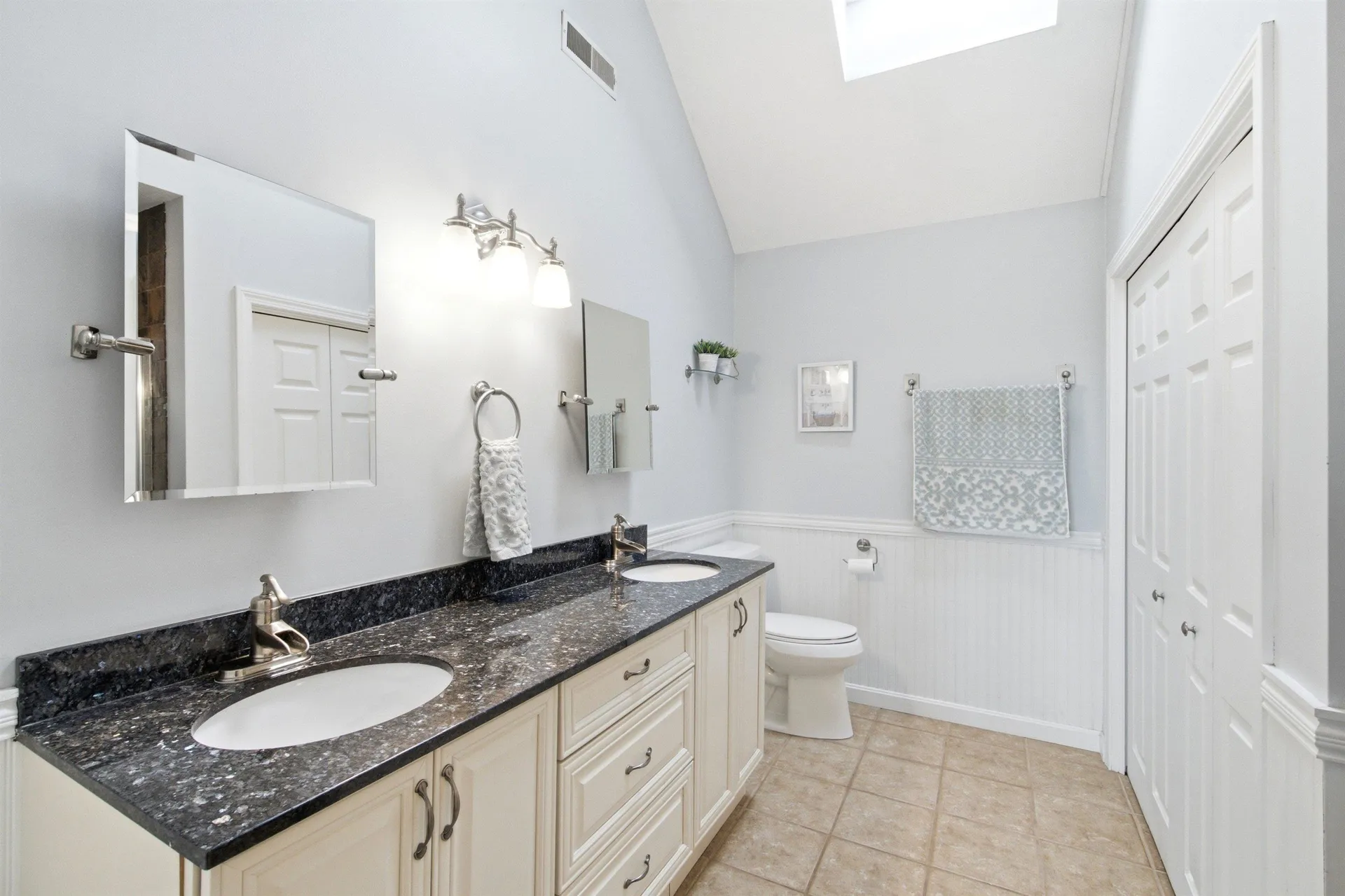 9 Tennyson Drive Manchester NH 03104