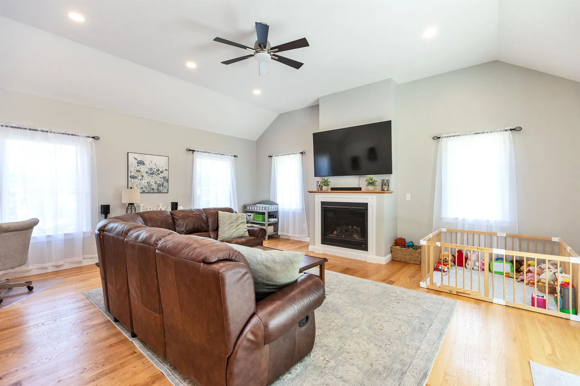 15 Pigeon Hill Road Brookline NH 03033