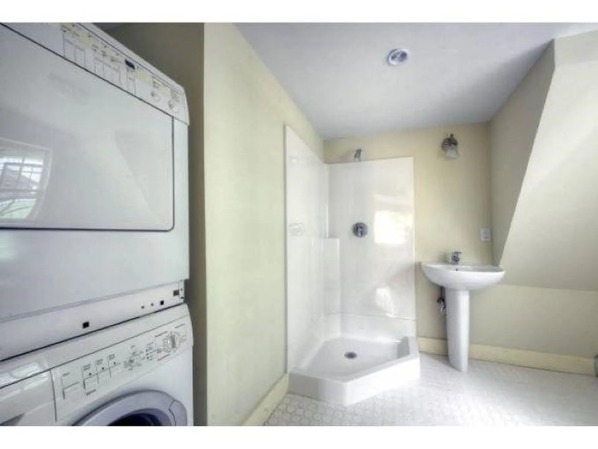 65 Mark Street Portsmouth NH 03801