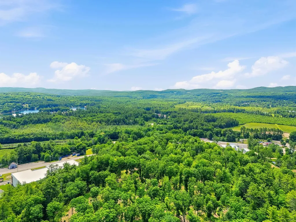 246 Laconia Road Tilton NH 03276
