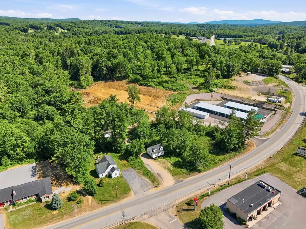 246 Laconia Road Tilton NH 03276
