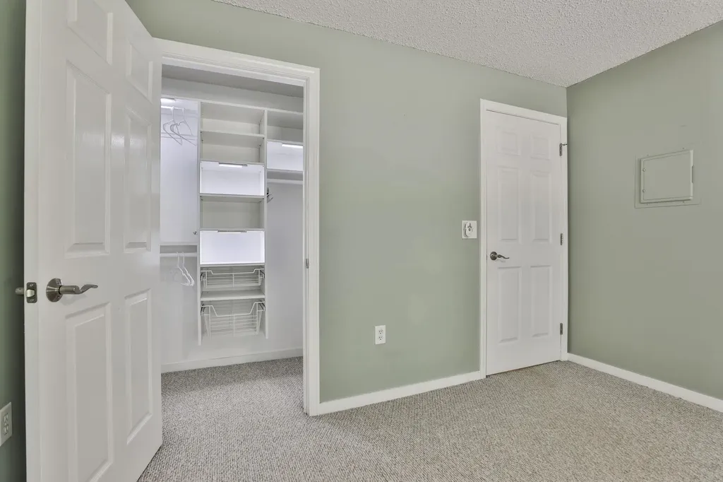 9 Northbrook Drive Manchester NH 03102