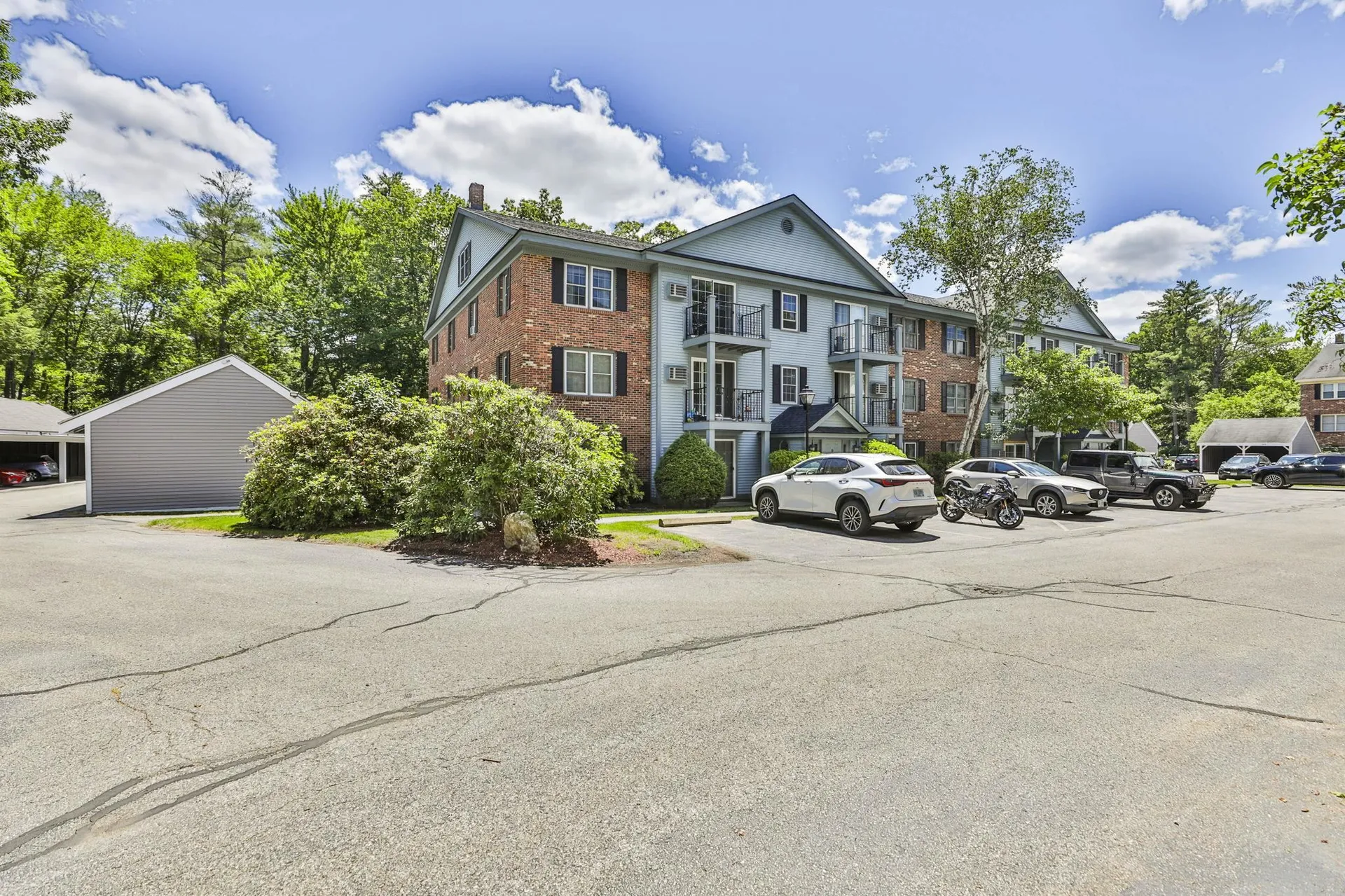 9 Northbrook Drive Manchester NH 03102