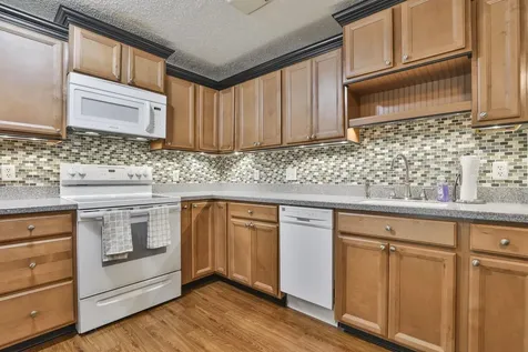 9 Northbrook Drive Manchester NH 03102