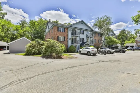 9 Northbrook Drive Manchester NH 03102