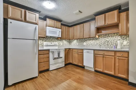 9 Northbrook Drive Manchester NH 03102