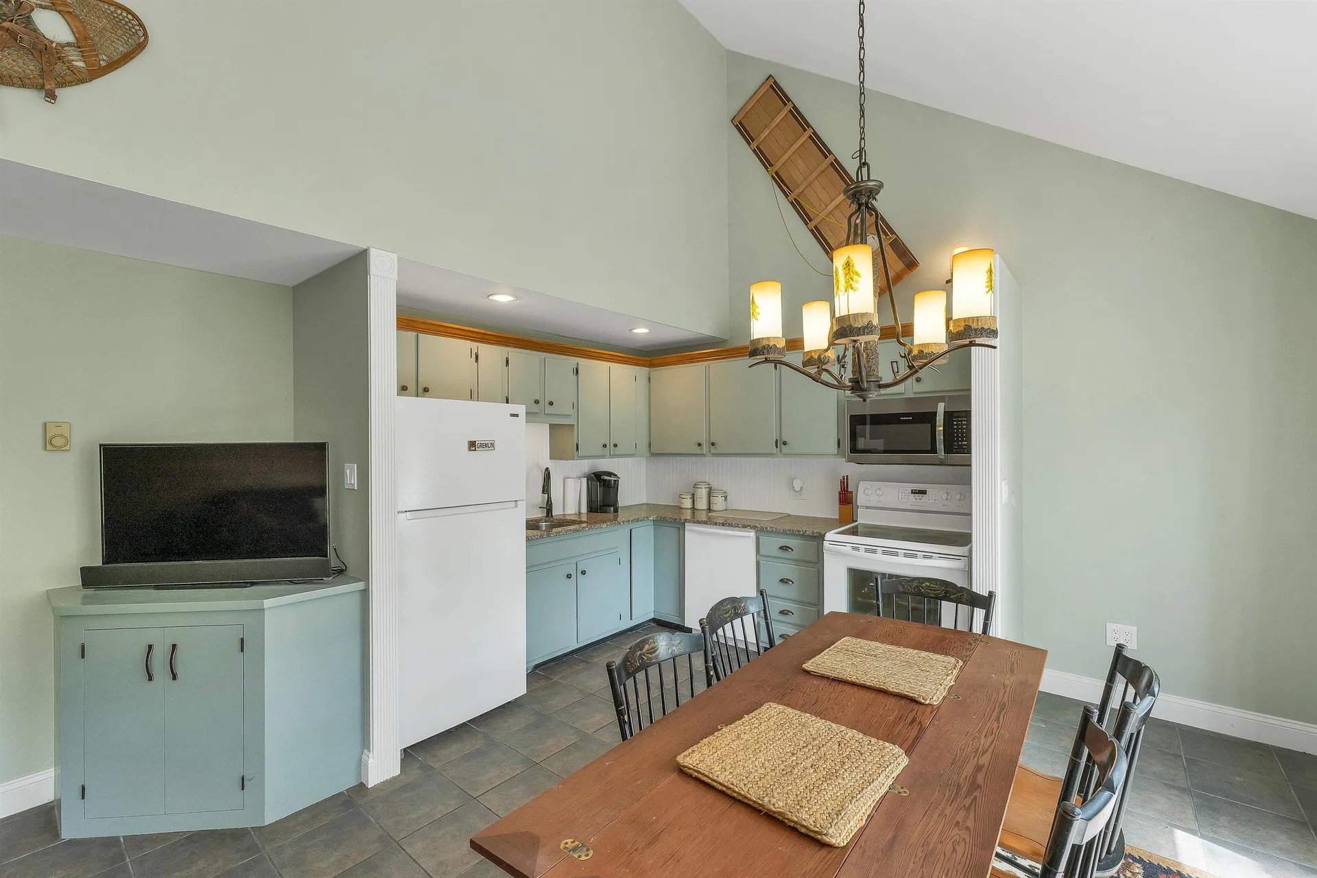 6 Loon Valley Road Lincoln NH 03251