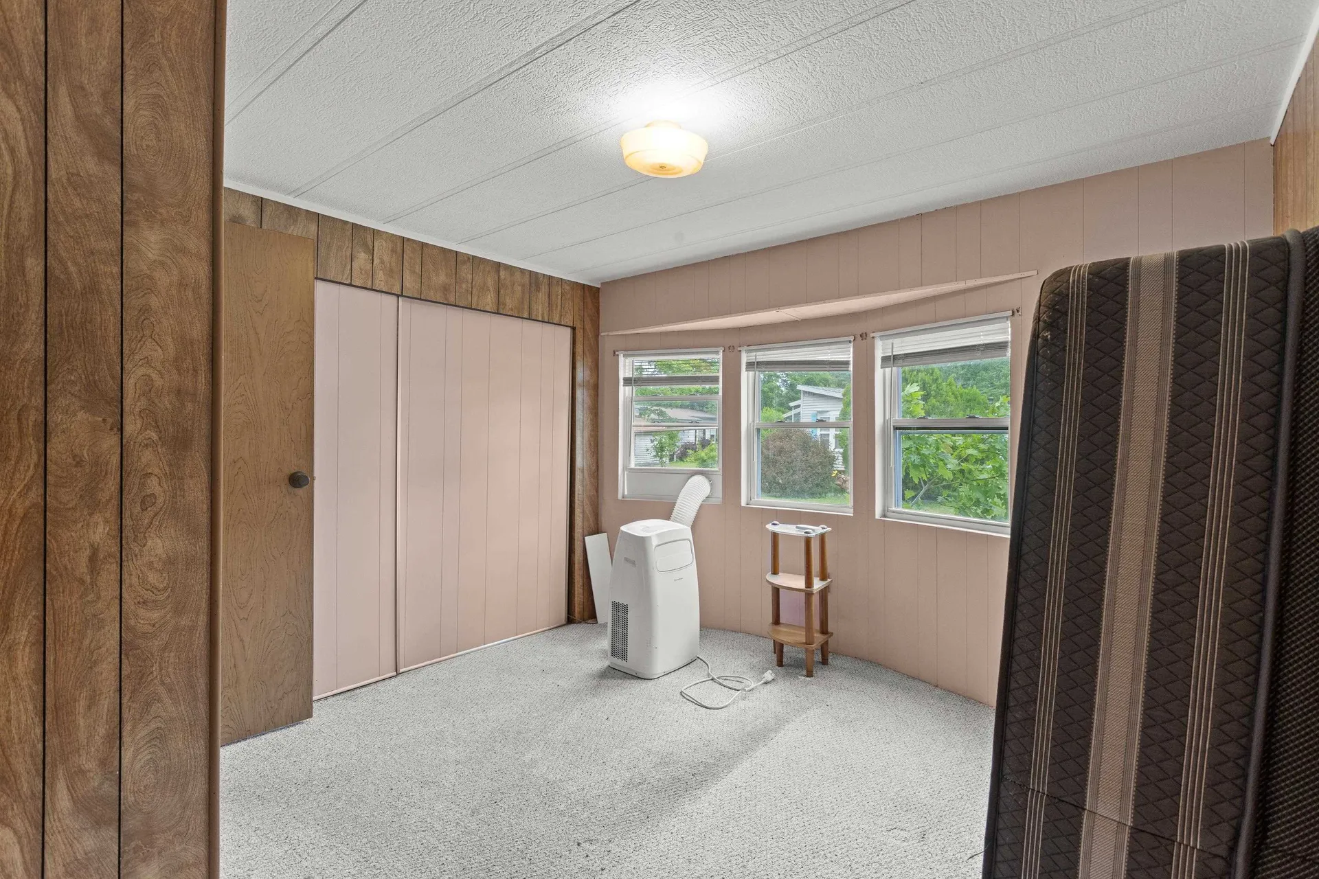 290 Calef Highway Epping NH 03042