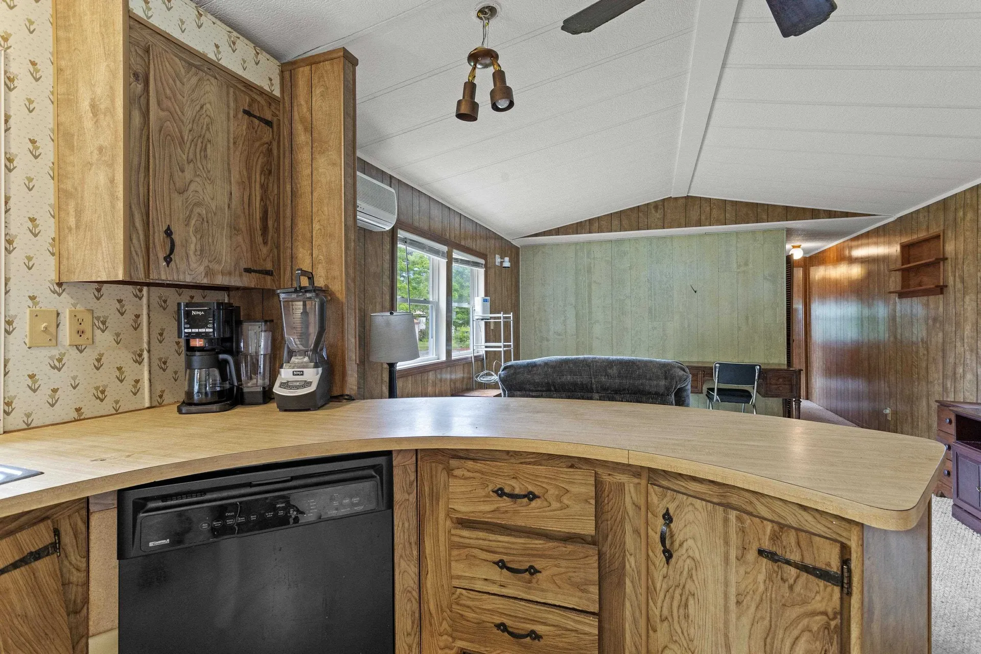 290 Calef Highway Epping NH 03042