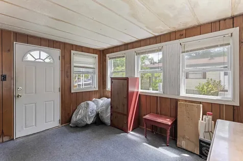 290 Calef Highway Epping NH 03042