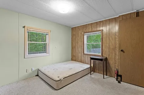 290 Calef Highway Epping NH 03042