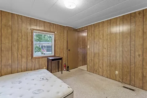 290 Calef Highway Epping NH 03042