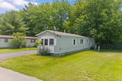 290 Calef Highway Epping NH 03042