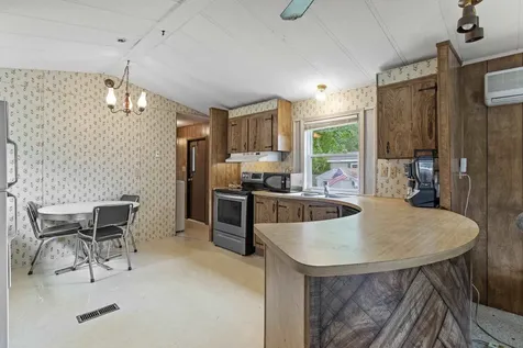 290 Calef Highway Epping NH 03042