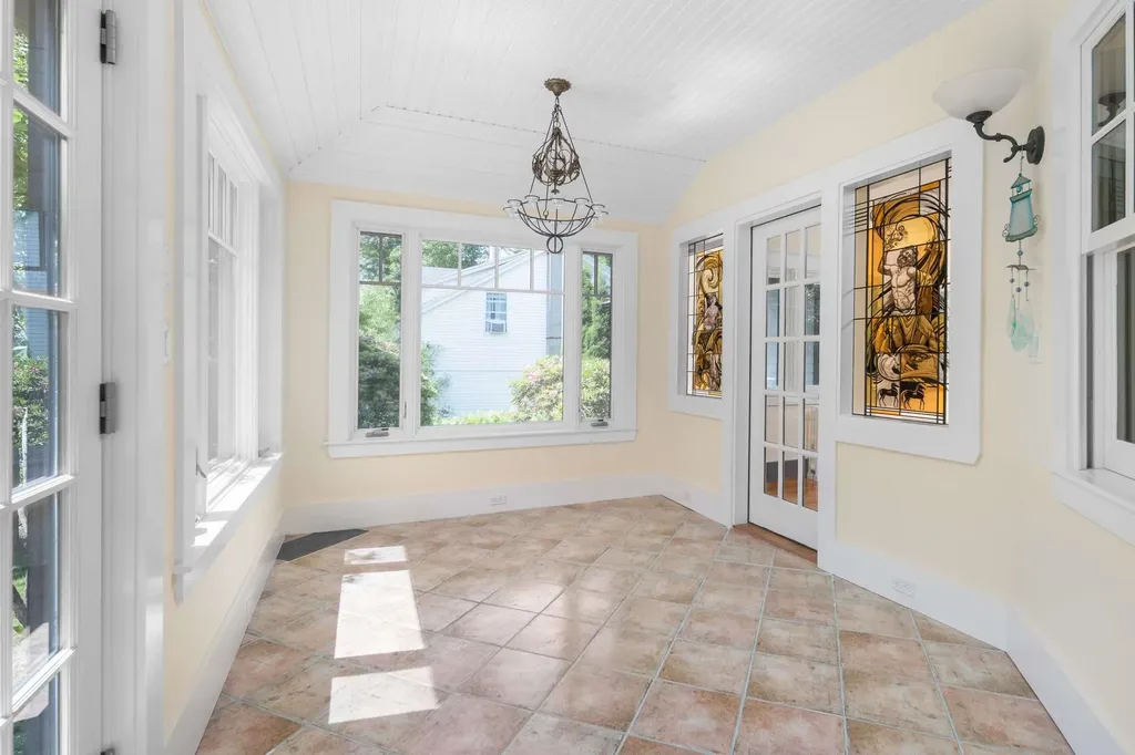 425 York Street York ME 03911