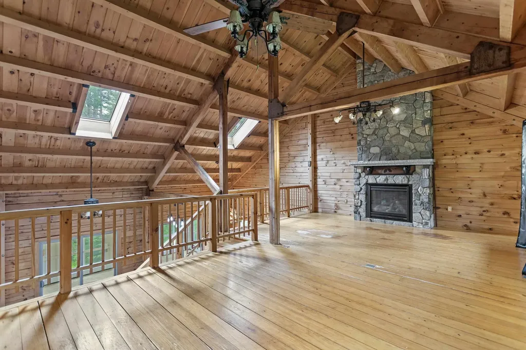 388 Perch Pond Road Holderness NH 03245