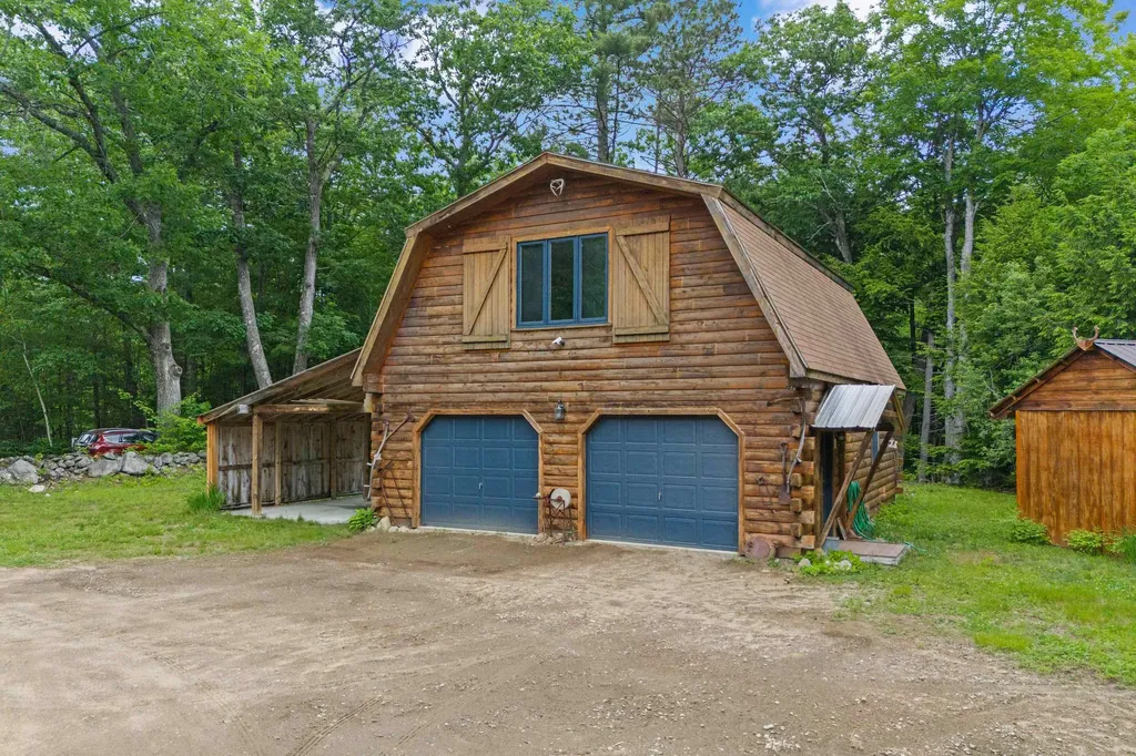 388 Perch Pond Road Holderness NH 03245