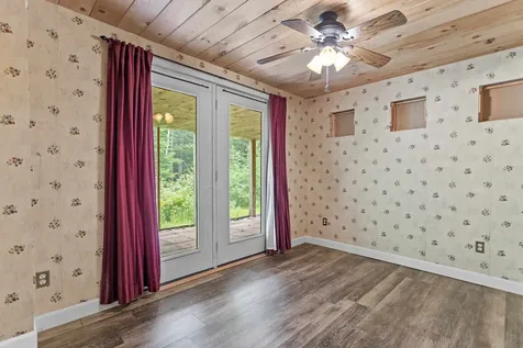 388 Perch Pond Road Holderness NH 03245