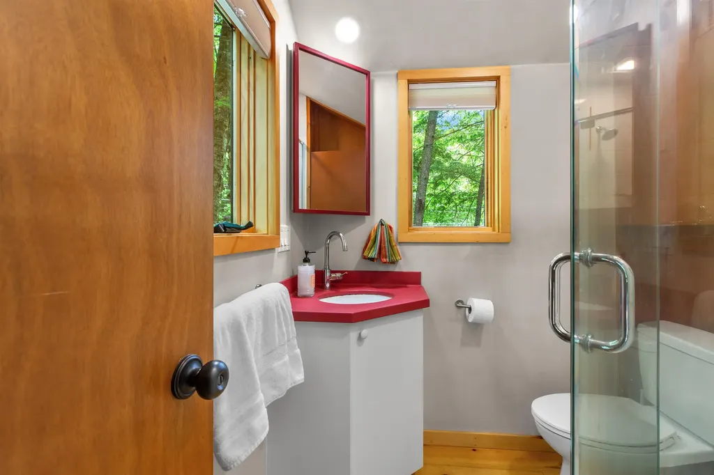 26 River Road Hanover NH 03755