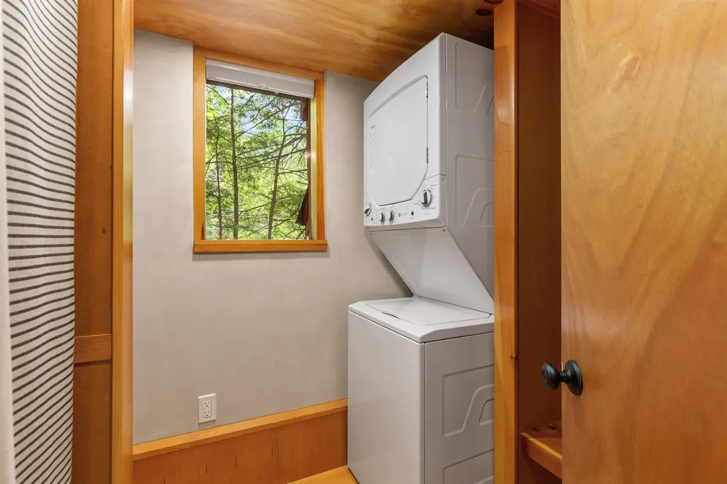 26 River Road Hanover NH 03755