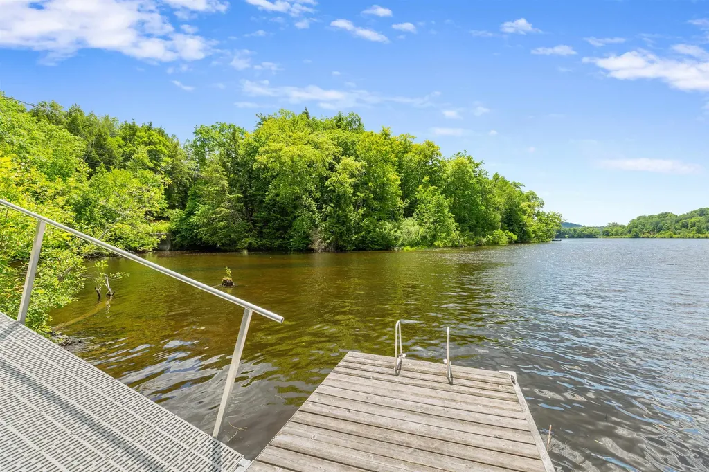 26 River Road Hanover NH 03755