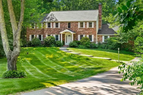 54 Crestwood Drive Hollis NH 03049