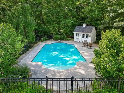 54 Crestwood Drive Hollis NH 03049