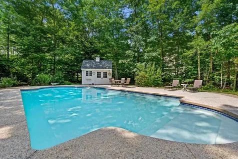 54 Crestwood Drive Hollis NH 03049