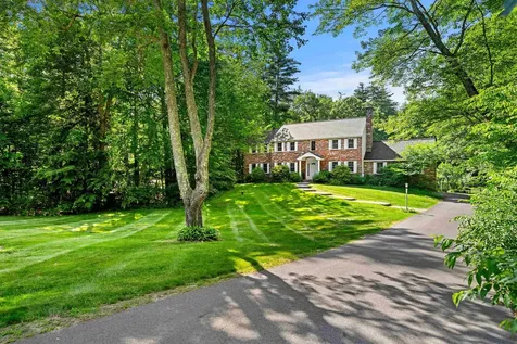 54 Crestwood Drive Hollis NH 03049