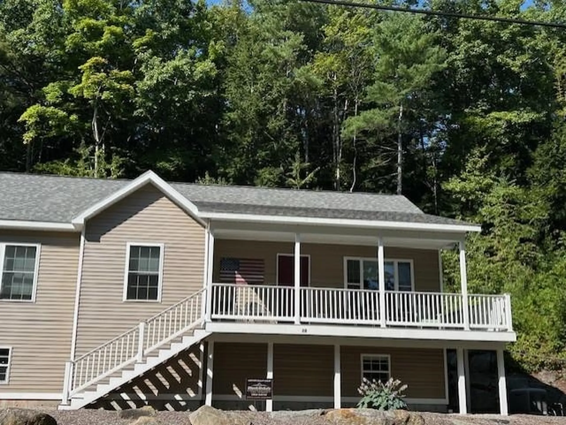 28 Lakewood Manor Road Newbury NH 03255