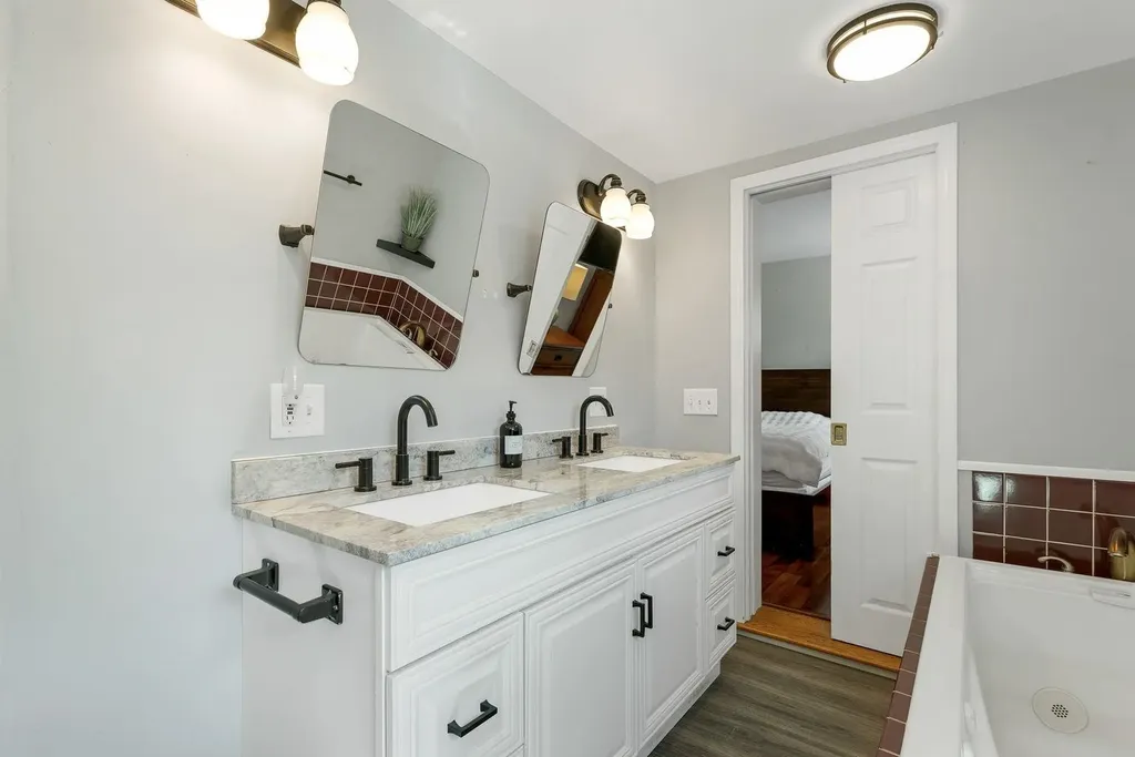 19 Monroe Street Concord NH 03301-3615