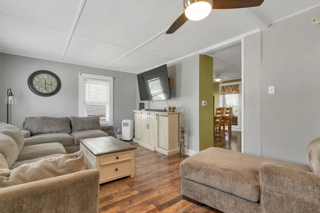 19 Monroe Street Concord NH 03301-3615