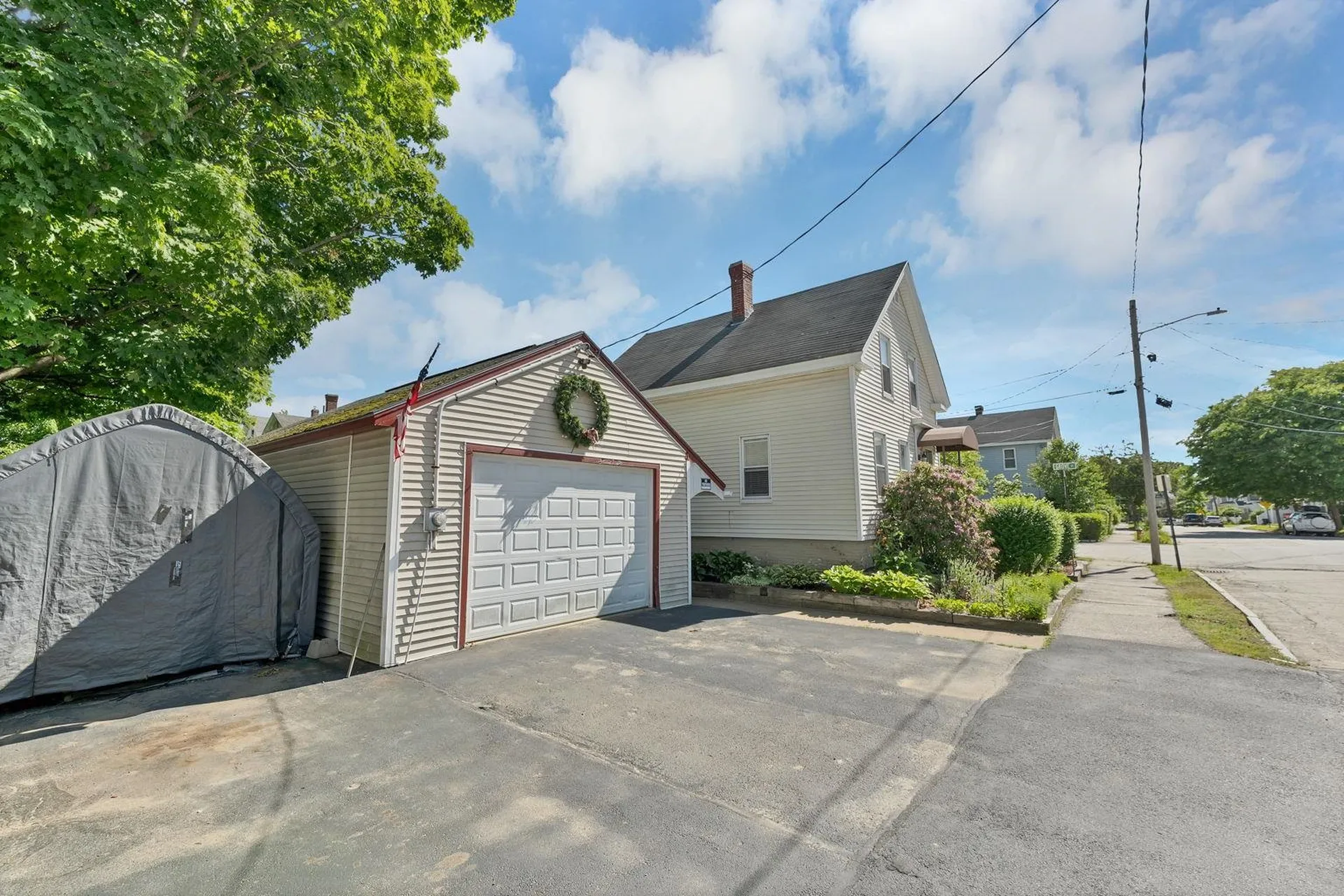 19 Monroe Street Concord NH 03301-3615