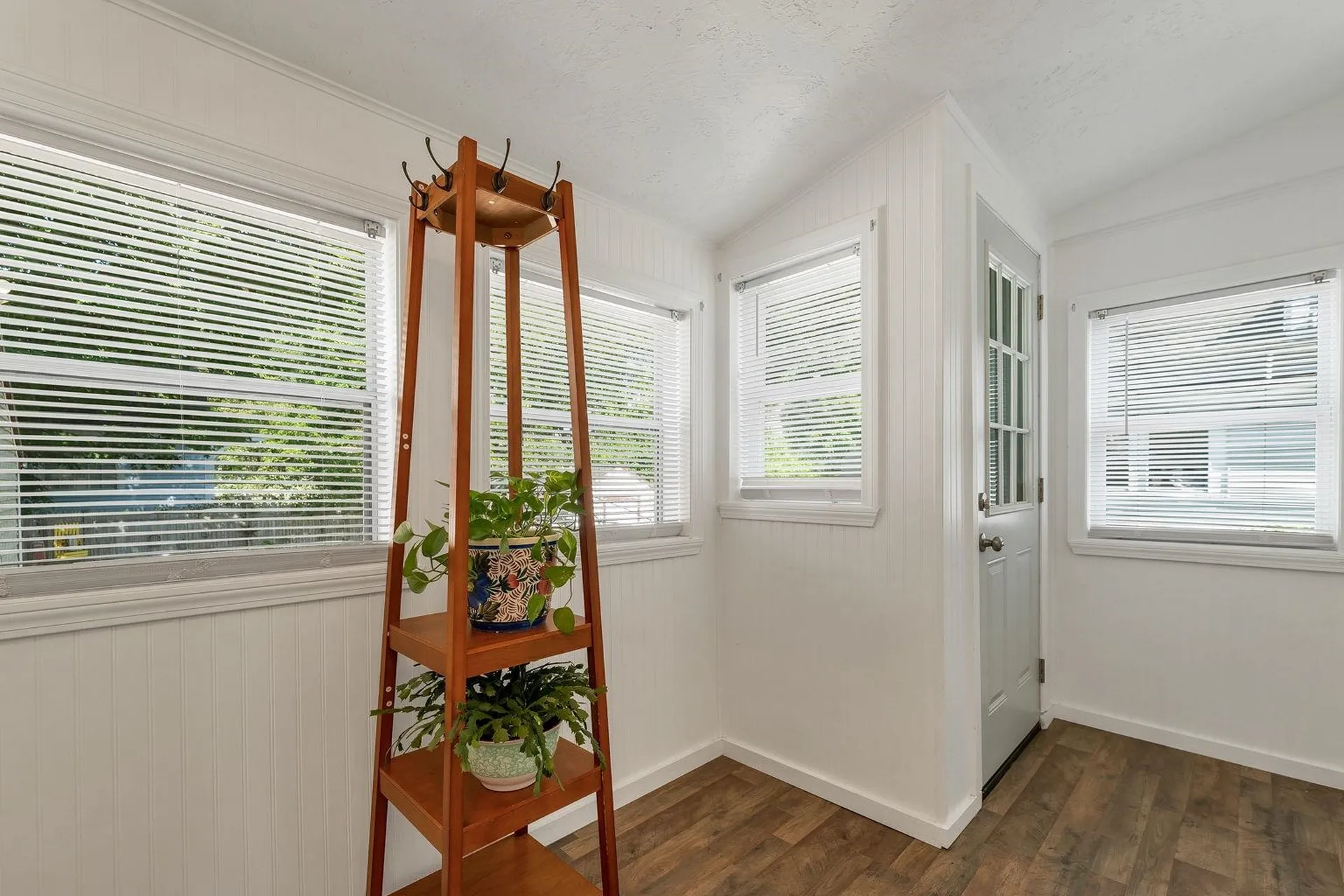 19 Monroe Street Concord NH 03301-3615