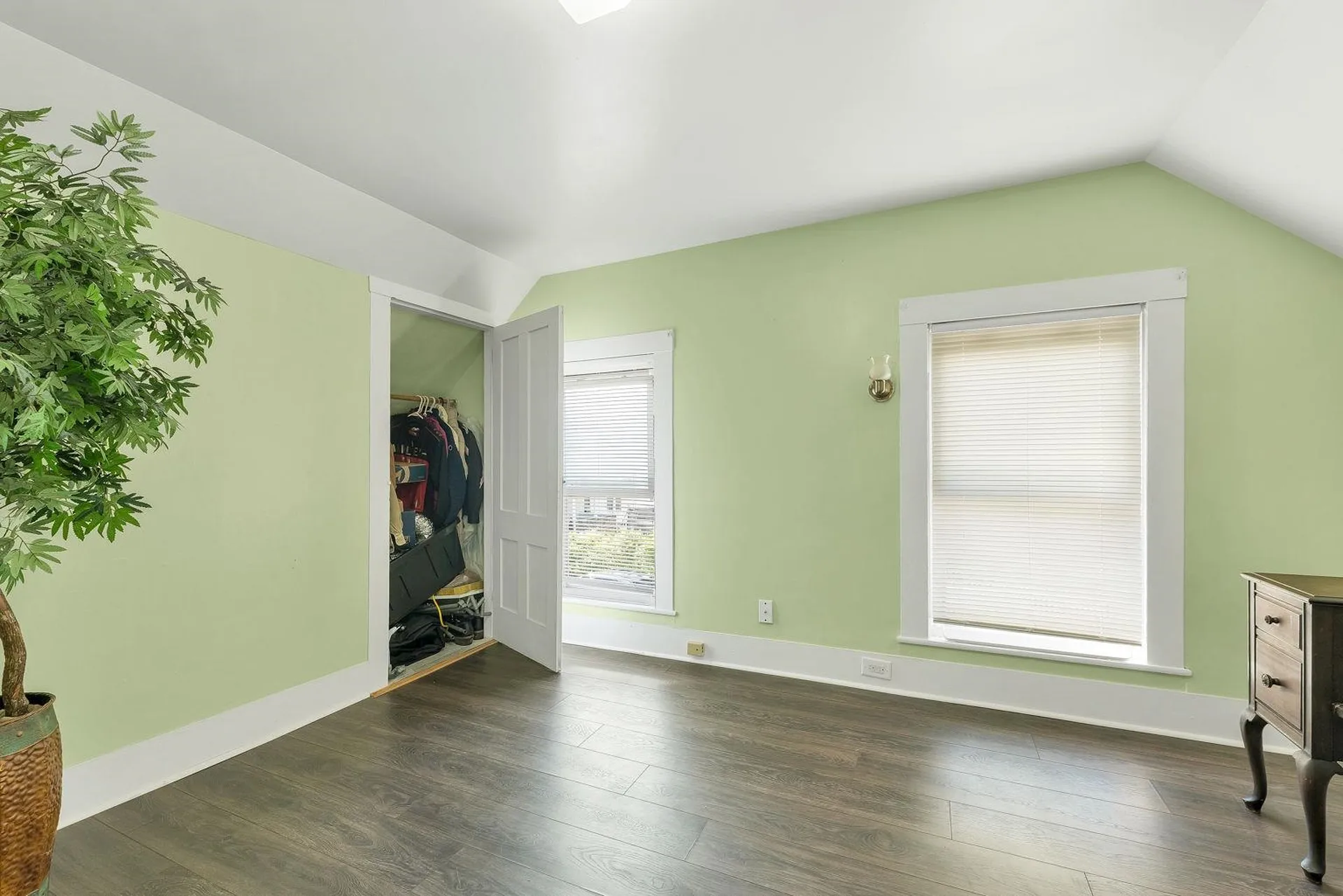 19 Monroe Street Concord NH 03301-3615