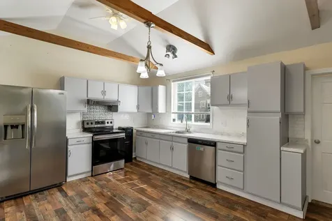 19 Monroe Street Concord NH 03301-3615