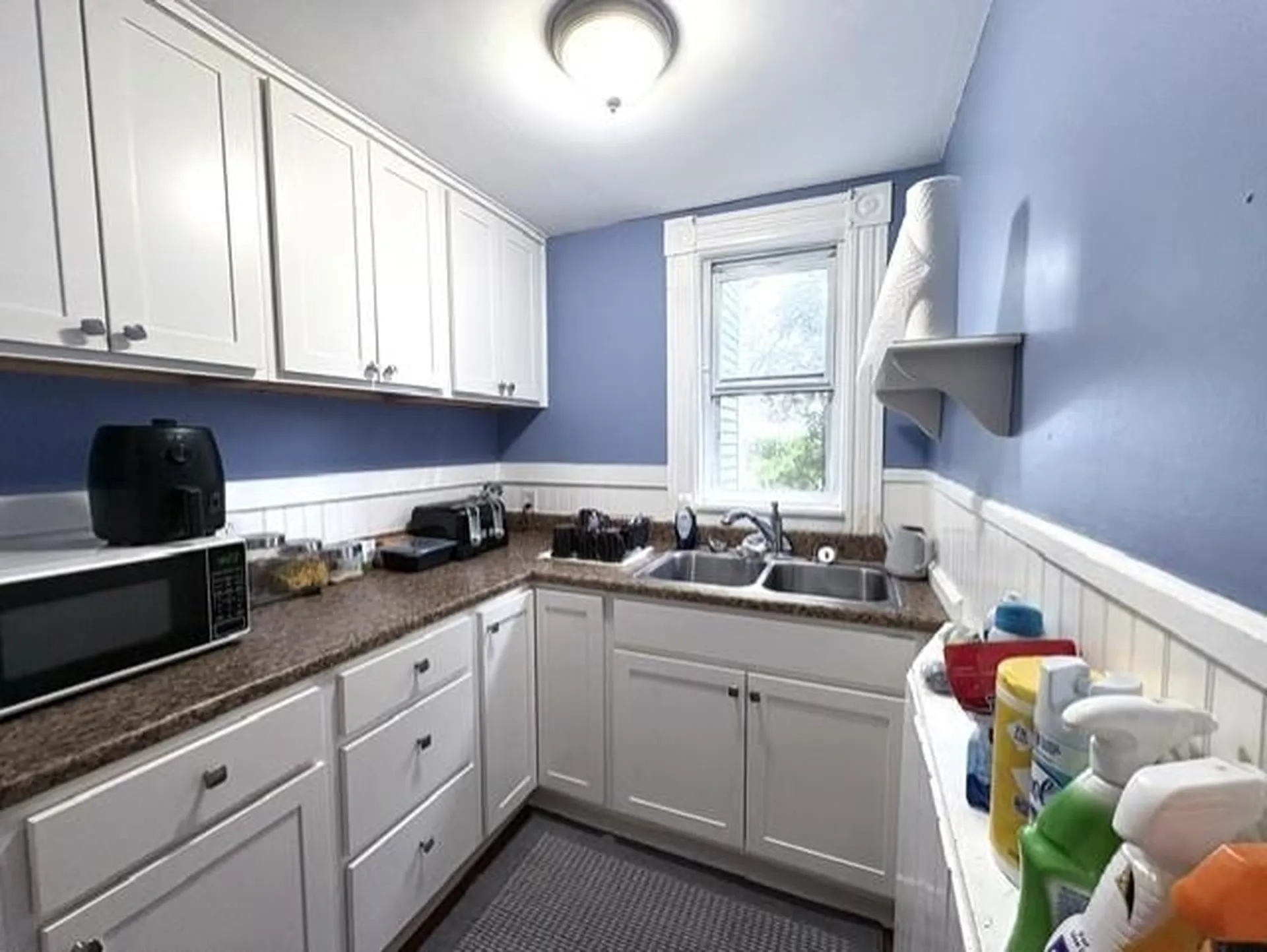 421 Laurel Street Manchester NH 03103