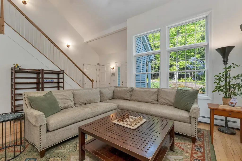 25 James Lane Hebron NH 03241