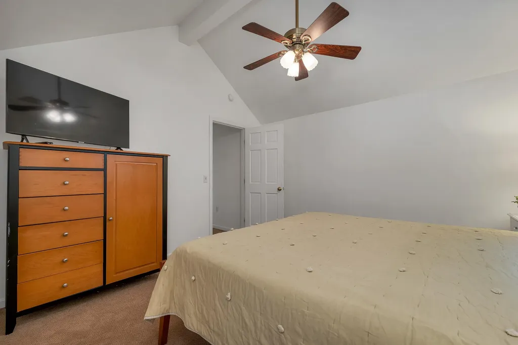 25 James Lane Hebron NH 03241