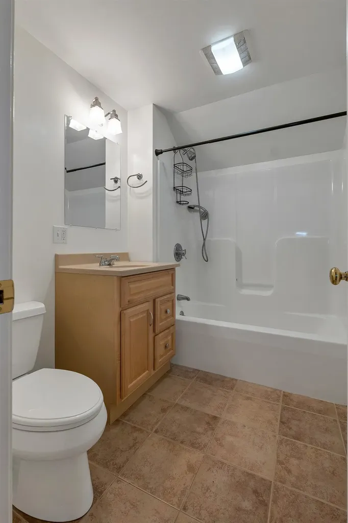 25 James Lane Hebron NH 03241