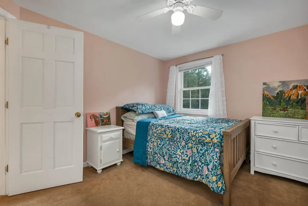 25 James Lane Hebron NH 03241