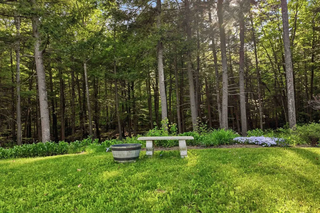 25 James Lane Hebron NH 03241