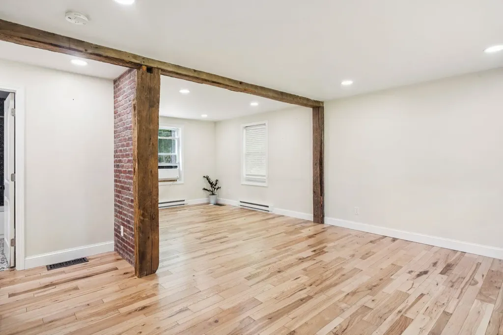 14 Rosewood Drive Bow NH 03304