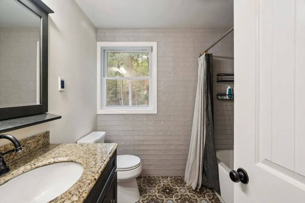 14 Rosewood Drive Bow NH 03304